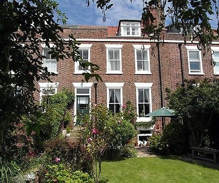 Bed and Breakfast Saint Hilda'S House Whitby Exterior foto